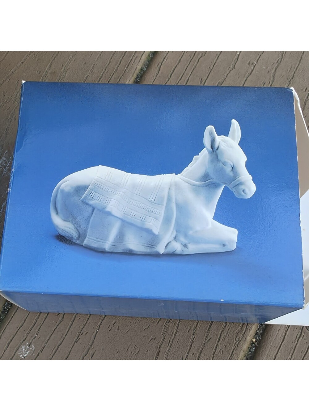 Avon Nativity Collectibles The Donkey White Bisque Porcelain Figurine 1984 w/Box
